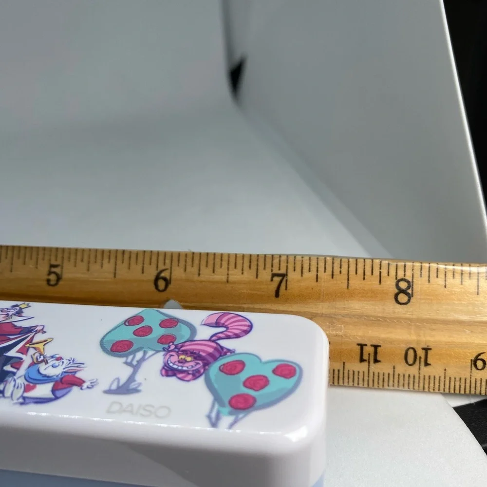Disney Daiso Alice in Wonderland Spoon Chop Sticks Box Queen of Hearts NEW